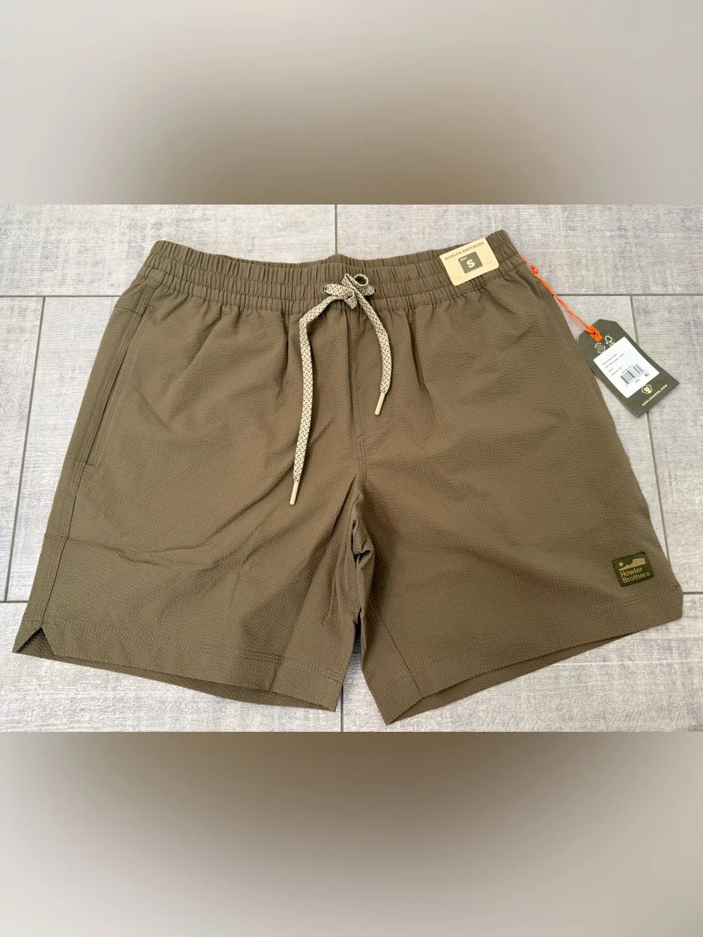 Howler Brothers Mens Small Salado Shorts Seersucker Capers Brown Quick Dry Nylon